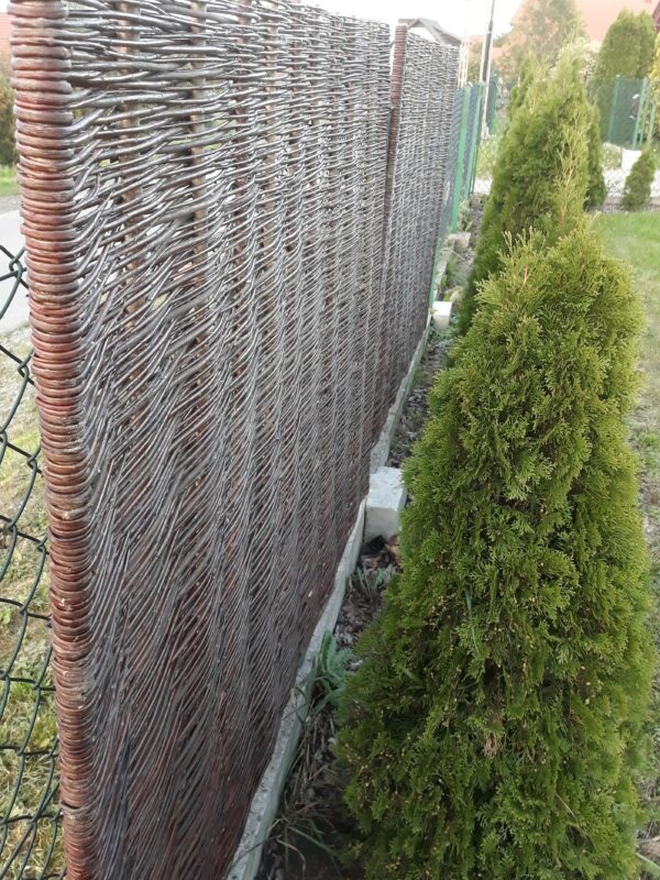 Moderný prútený plot, prutene ploty